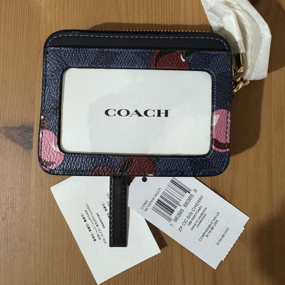 🍒 Coach Zip Card Case In Signature Canvas With Cherry Print - Picture 9 of 10